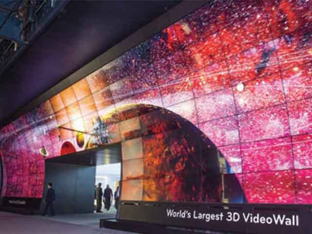 Artboard 11-Digital Signage